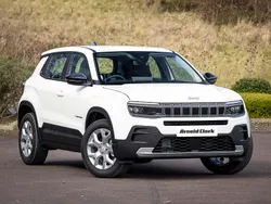 White New 2025 Jeep Avenger Altitude SUV | £20,998 (Fair price)