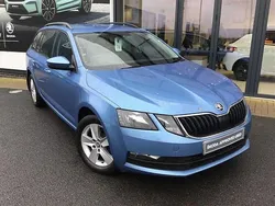 Denim blue metallic Used 2019 Skoda Octavia SE Estate | £13,499 (Fair price)