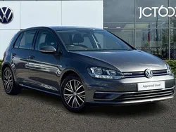 Grey Used 2018 VW Golf VII SE Hatchback | £13,145 (Fair price)