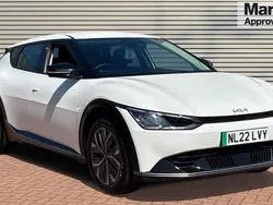 White Used 2022 Kia EV6 Air SUV | £19,648 (Fair price)