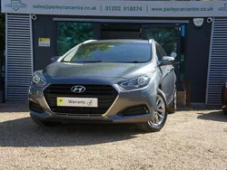 Silver Used 2015 Hyundai i40 Estate | £4,995 (Fair price)