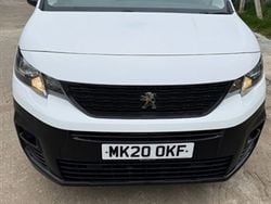White Used 2020 Peugeot Partner S MPV | £9,420 (Fair price)
