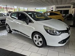 White Used 2013 Renault Clio IV Dynamique Hatchback | £4,195 (Fair price)
