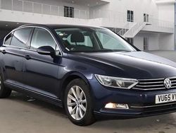 Blue Used 2015 VW Passat Business Sedan | £7,750 (Fair price)