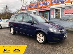 Blue Used 2012 Vauxhall Zafira | £3,495 (A bit pricey)