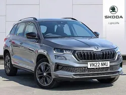 Graphite grey metallic Used 2022 Skoda Karoq SportLine SUV | £26,190 (Fair price)