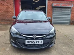 Black Used 2015 Vauxhall Astra Design Edition Estate | £2,950 (Fair price)