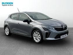 Grey Used 2024 Renault Clio V Evolution Hatchback | £15,700 (Good price)