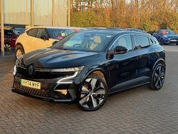 Black Used 2024 Renault Mégane Hatchback | £22,495 (A bit pricey)