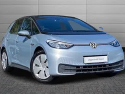 Scale silver with black roof Used 2022 VW ID.3 Pro Performance Hatchback | £13,350 (Fair price)