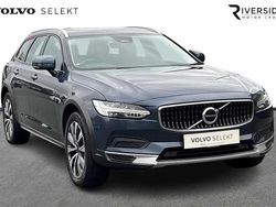 Blue Used 2022 Volvo V90 CC Estate | £35,950 (A bit pricey)