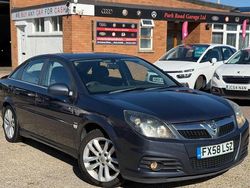Blue Used 2008 Vauxhall Vectra SRi Hatchback | £1,490 (Fair price)