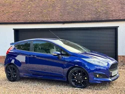 Blue Used 2015 Ford Fiesta Zetec Hatchback | £4,795 (Fair price)