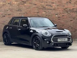 Black Used 2019 Mini Cooper S Hatch Hatchback | £15,963 (Fair price)