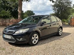 Black Used 2009 Ford Focus Zetec Hatchback | £995 (Super price)