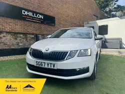 White Used 2017 Skoda Octavia SE Hatchback | £5,495 (Fair price)