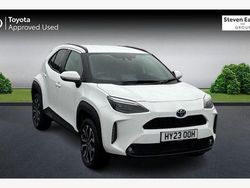 Used 2025 Toyota Yaris Hybrid Design Estate | £21,599 (Good price)