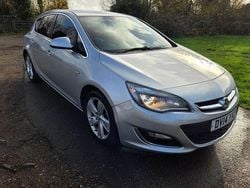 Silver Used 2014 Vauxhall Astra SRi Hatchback | £1,250 (Super price)