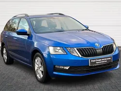 Blue Used 2018 Skoda Octavia SE Estate | £14,795 (Fair price)
