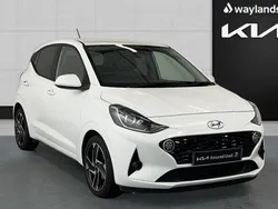 White Used 2021 Hyundai i10 Premium Hatchback | £14,458 (Fair price)