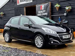 Black Used 2018 Peugeot 208 Signature Sky Hatchback | £8,250 (Fair price)