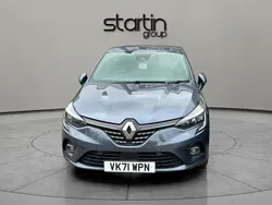 Grey Used 2021 Renault Clio V Version S | £12,650 (Fair price)