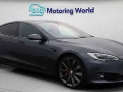 Used 2016 Tesla Model S Sedan | £24,000 (Expensive)