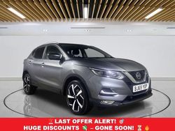 Grey Used 2019 Nissan Qashqai Tekna SUV | £9,999 (Good price)