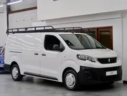 White Used 2021 Peugeot Expert Van | £9,995 (Fair price)