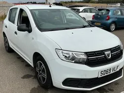 Glacier white Used 2019 Dacia Sandero Essentiel Hatchback | £5,975 (Good price)