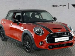 Orange Used 2019 Mini Cooper S Classic Hatchback | £14,950 (Fair price)