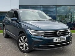 Nightshade blue metallic Used 2022 VW Tiguan Life SUV | £19,838 (Super price)