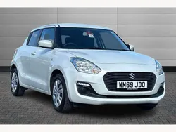 White Used 2020 Suzuki Swift SZ3 Hatchback | £10,290 (Good price)