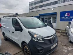 White Used 2015 Vauxhall Vivaro S Van | £4,995 (Good price)