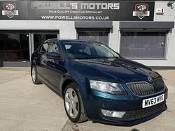 Blue Used 2013 Skoda Octavia Elegance Hatchback | £5,495 (Fair price)