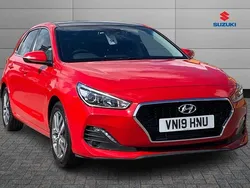 Red Used 2019 Hyundai i30 SE Hatchback | £9,991 (Good price)