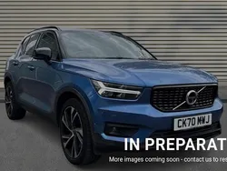 Blue Used 2020 Volvo XC40 R-Design Pro SUV | £23,586 (Fair price)