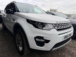 White Used 2016 Land Rover Discovery Sport HSE SUV | £8,950 (Fair price)