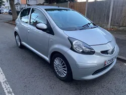 Silver Used 2006 Toyota Aygo Hatchback | £2,399 (Fair price)
