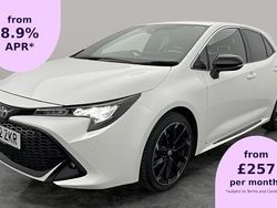 White Used 2022 Toyota Corolla Sport Hatchback | £18,466 (Fair price)