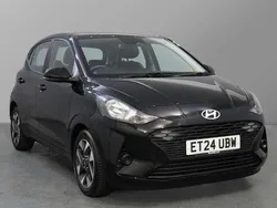 Black Used 2024 Hyundai i10 Advanced Hatchback | £14,602 (Fair price)