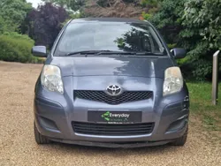 Blue Used 2009 Toyota Yaris Hatchback | £699 (Good price)