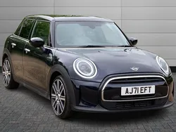 Black Used 2022 Mini Cooper Exclusive Hatchback | £19,495 (Fair price)