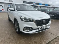 White Used 2021 MG HS Exclusive SUV | £15,995 (Fair price)