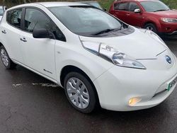 Used 2013 Nissan Leaf Visia Hatchback | £3,495 (Fair price)