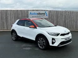White Used 2019 Kia Stonic SUV | £11,015 (Fair price)