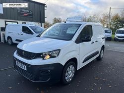 White Used 2022 Peugeot Partner Premium Van | £10,495 (Fair price)