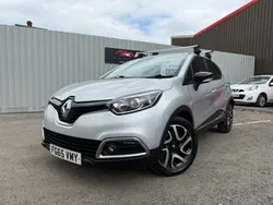 Silver Used 2015 Renault Captur Dynamique SUV | £3,995 (Fair price)