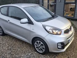 Silver Used 2012 Kia Picanto 2 Hatchback | £4,245 (Fair price)