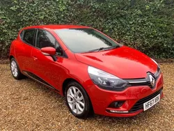 Red Used 2017 Renault Clio IV Dynamique Hatchback | £6,999 (Fair price)